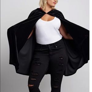 NWT TORRID Halloween Costume Velvet Hooded Short Cloak